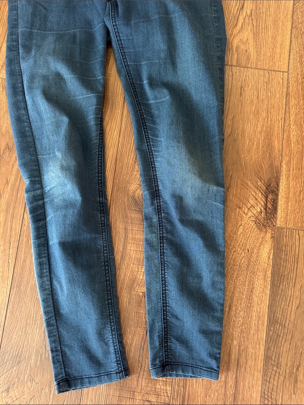 BCBGeneration Skinny Jeans - Picture 2 of 5